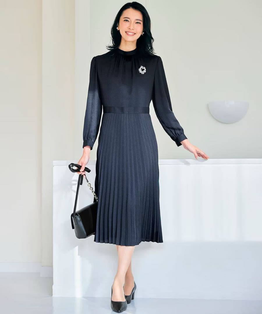 ☆新品タグ付き☆ 現行品！【23区】クリスタルアムンゼンワンピース　卒業式入学式