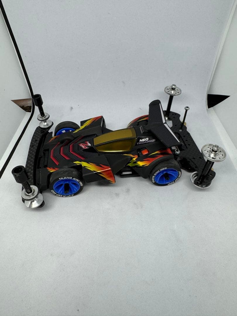 期間限定価格　ミニ四駆　ネオトライダガーzmcカーボンスペシャル　B-MAX仕様