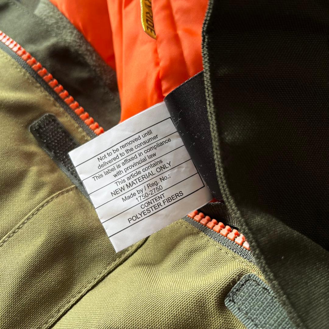 美品BURTON バートン　キッズ　スキー　スノーボードウェア ワンピース　2T