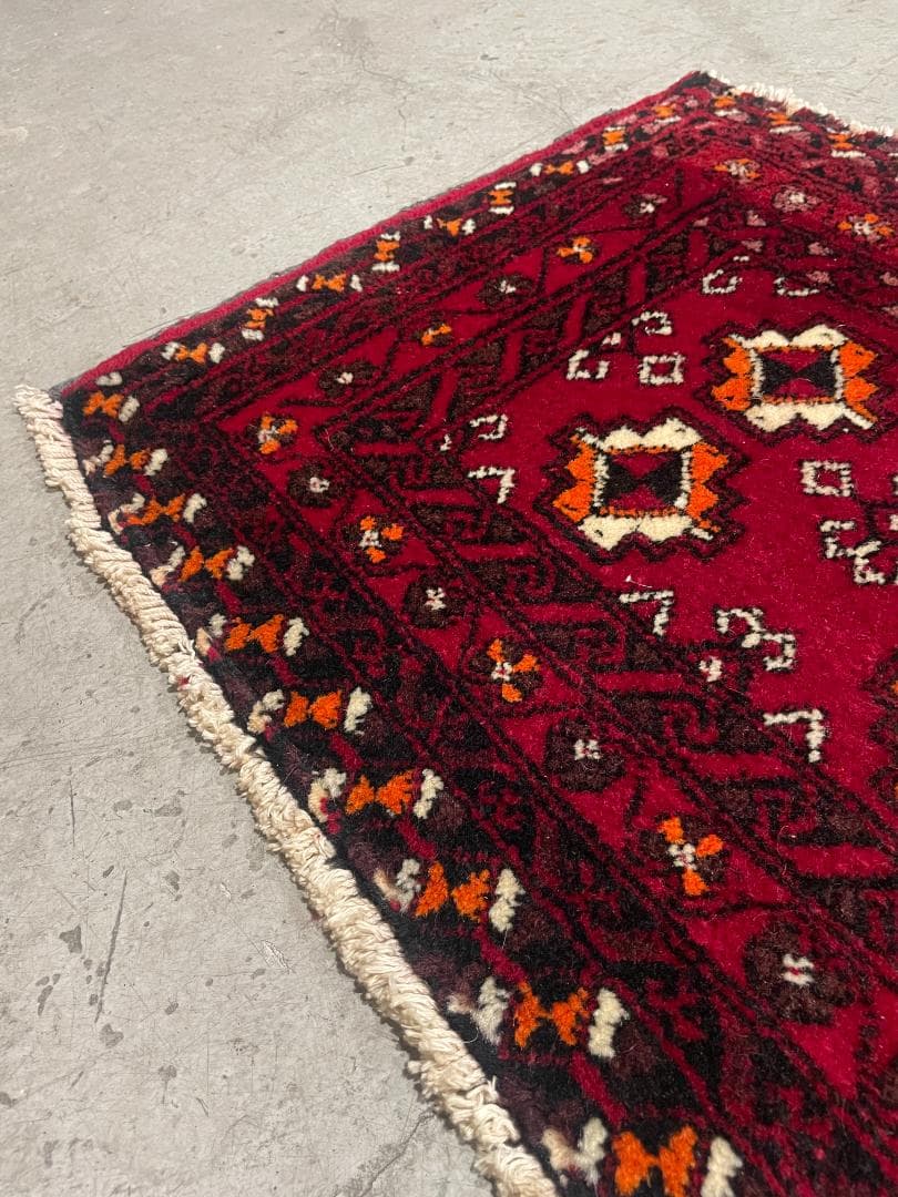 ✧ヴィンテージラグ✧　120cm×50cm　トルバトヘイダリエ　イラン　ギュル