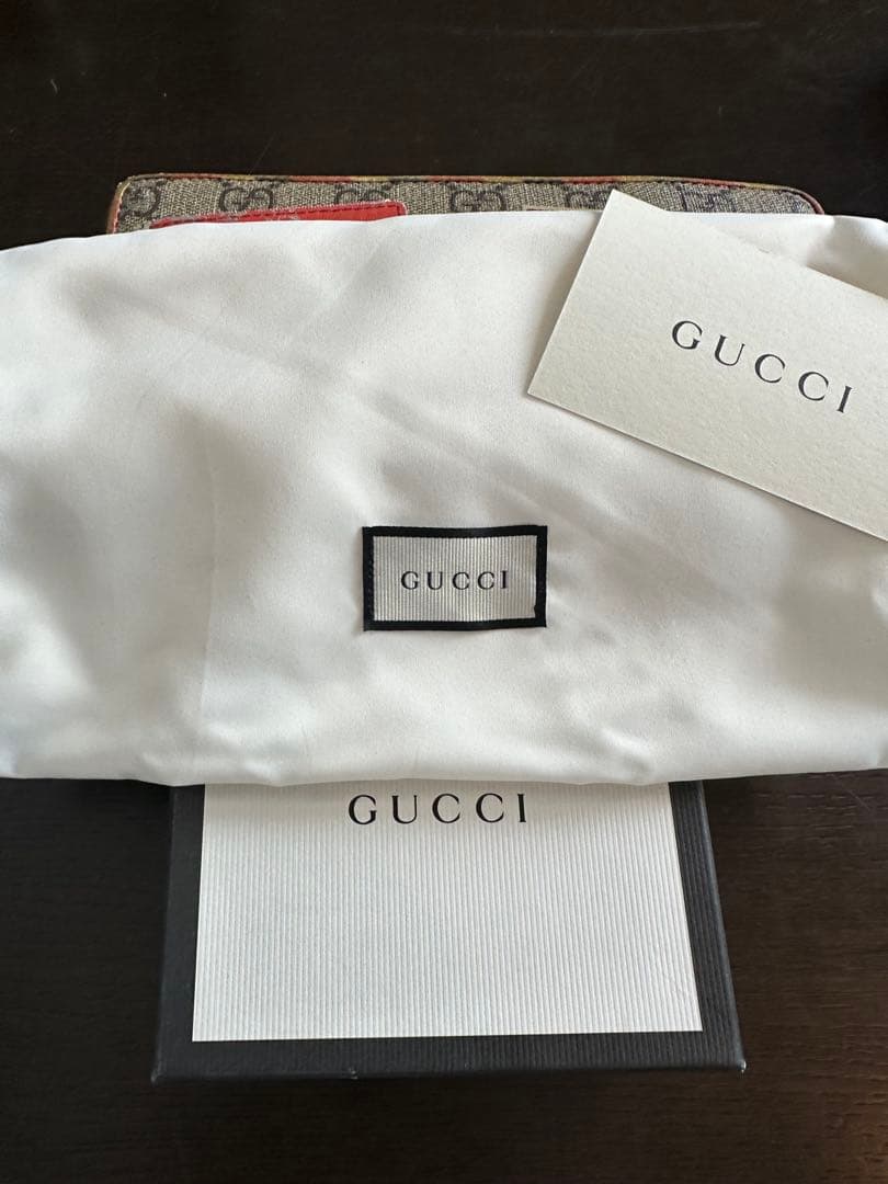 GUCCI 長財布 トラと宇宙船刺繍