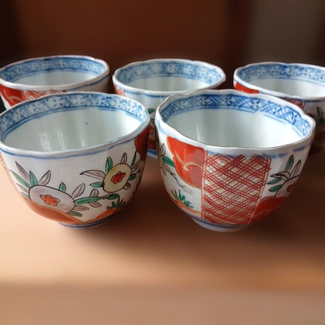 アンティーク手書き小鉢 花柄と幾何学模様の陶磁器小鉢31個セット