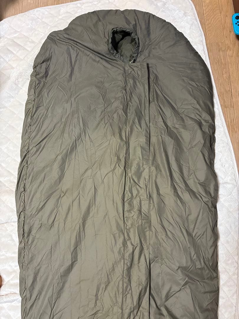 CARINTHIA DEFENCE 4 カリンシア　寝袋 オリーブグリーン