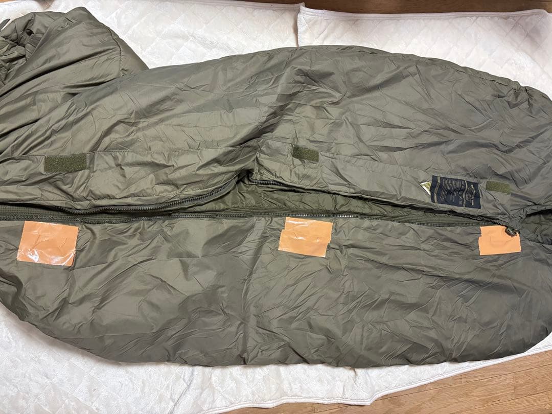 CARINTHIA DEFENCE 4 カリンシア　寝袋 オリーブグリーン