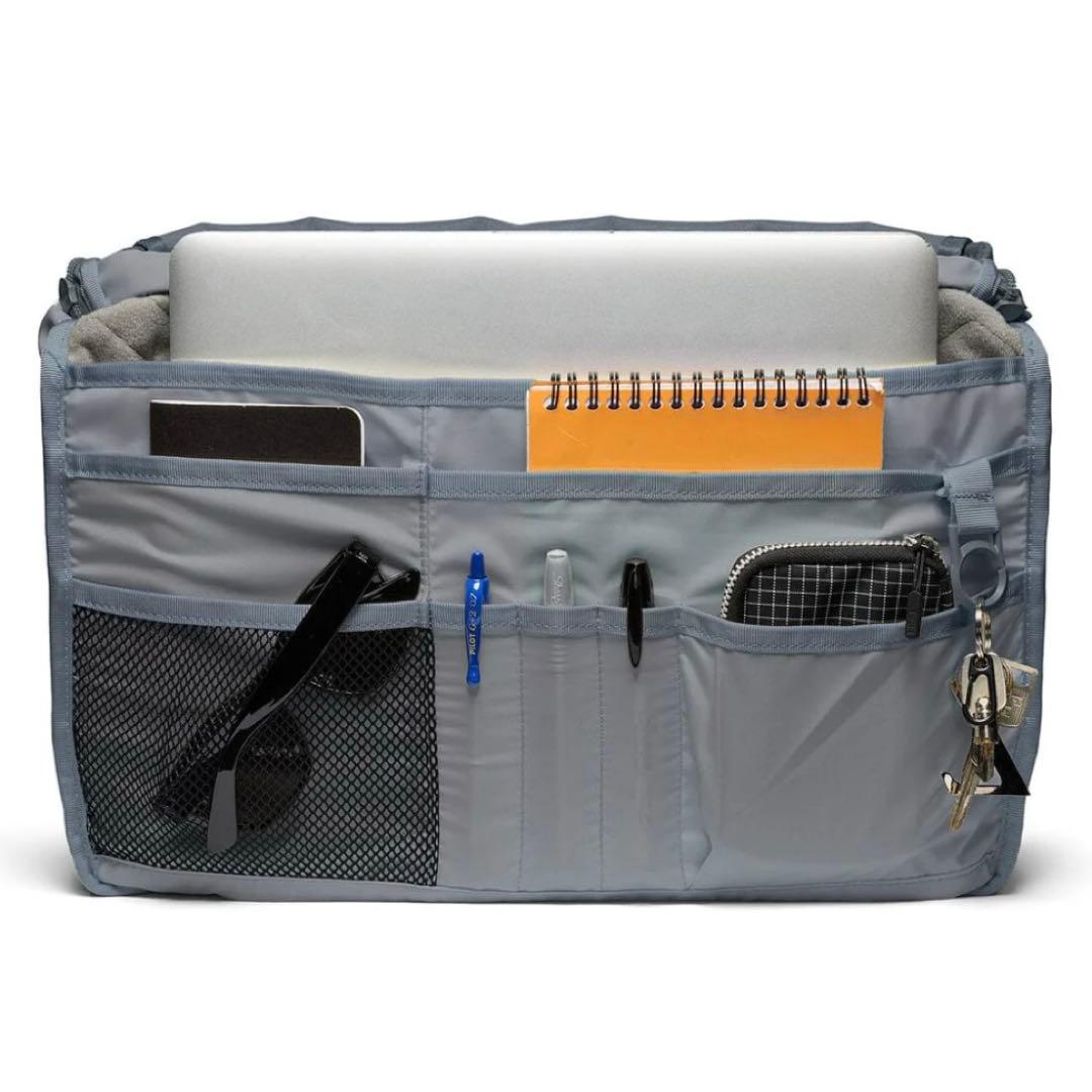 美品 クローム　メッセンジャー MIDTOWN 20 MESSENGER A4