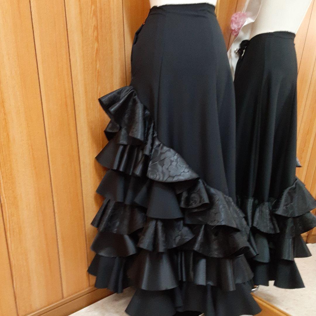 フラメンコ衣装　☆ファルダのみ　ブラックファルダ　豪華3段フリル