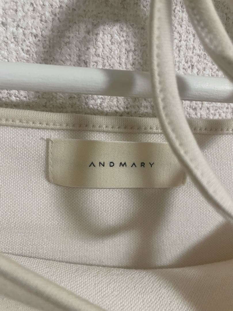 トップス Andmary Mary logo choker tops ivory