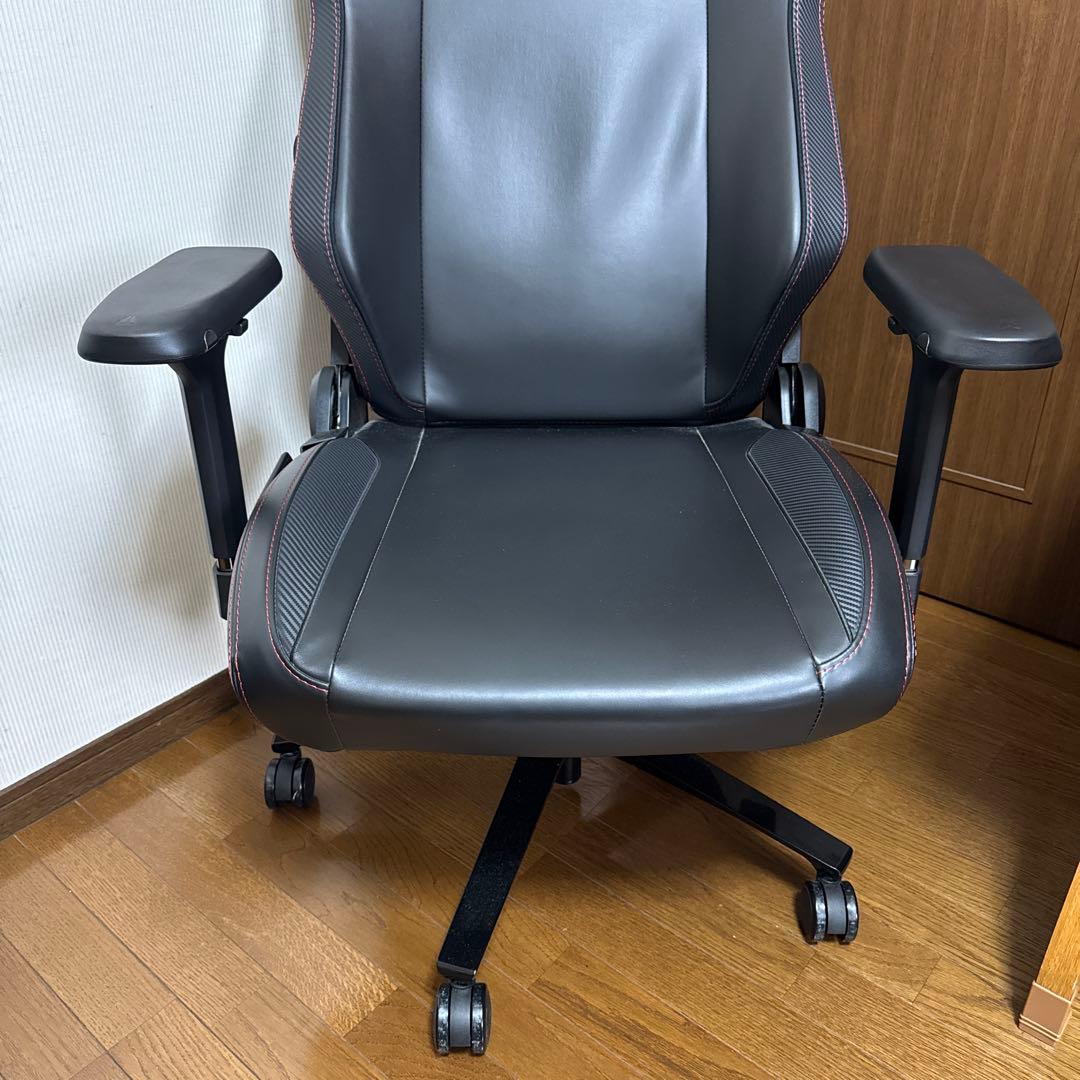 Secretlab TITAN Evo 2022ゲーミングチェア (サイズ R)