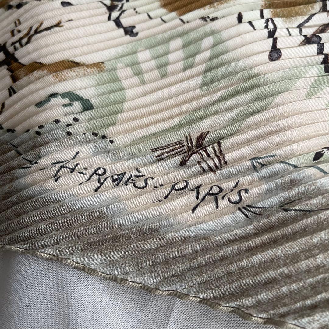 エルメス　プリーツ　カレ　動物　スカーフ