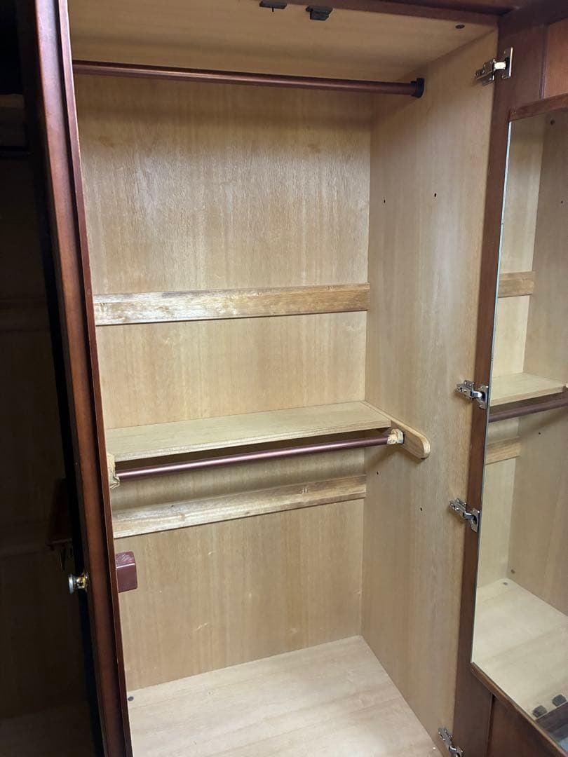 東京都お引き取り限定　サクラ無垢材　ダンスセット