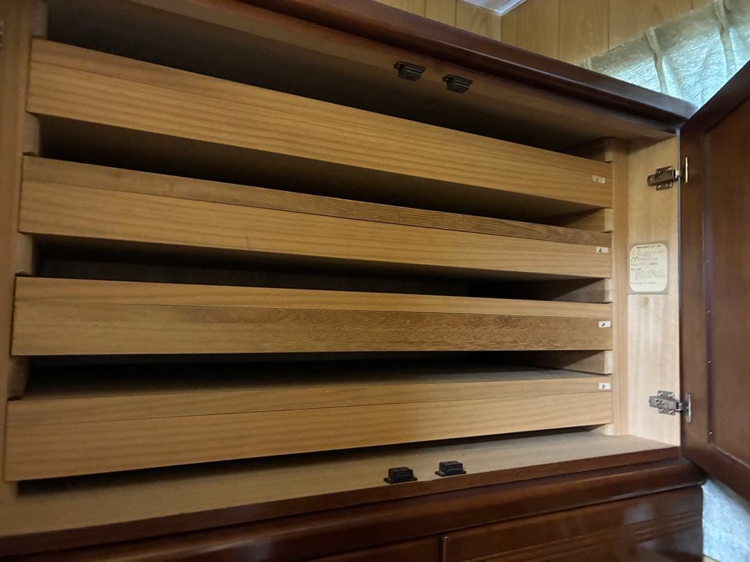 東京都お引き取り限定　サクラ無垢材　ダンスセット