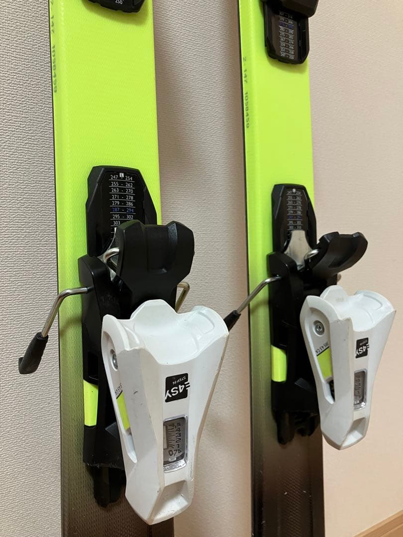 HEAD SUPER SHAPE スキー(147cm)とポール、ケース付き