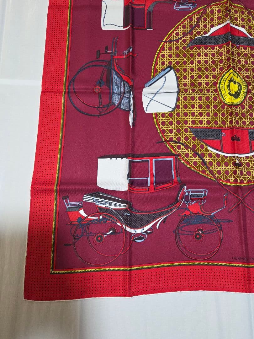 クリーニング済美品　エルメス スカーフ カレ90