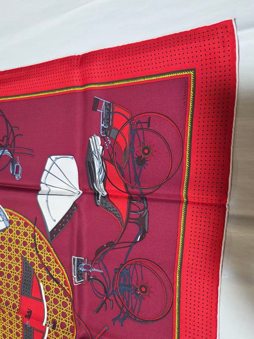 クリーニング済美品　エルメス スカーフ カレ90