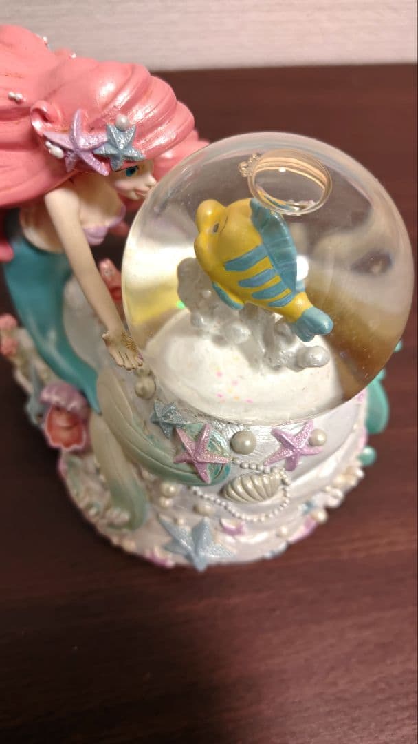 アリエル　スノードームスノーグローブ