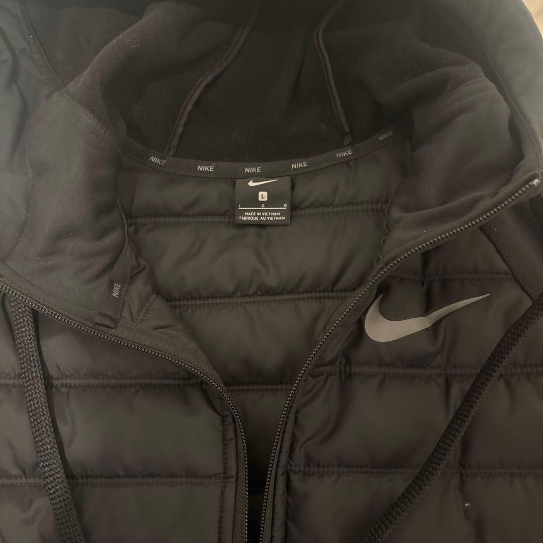nike サーマ フィット フルジップ WNTRZD 中綿ジャケット