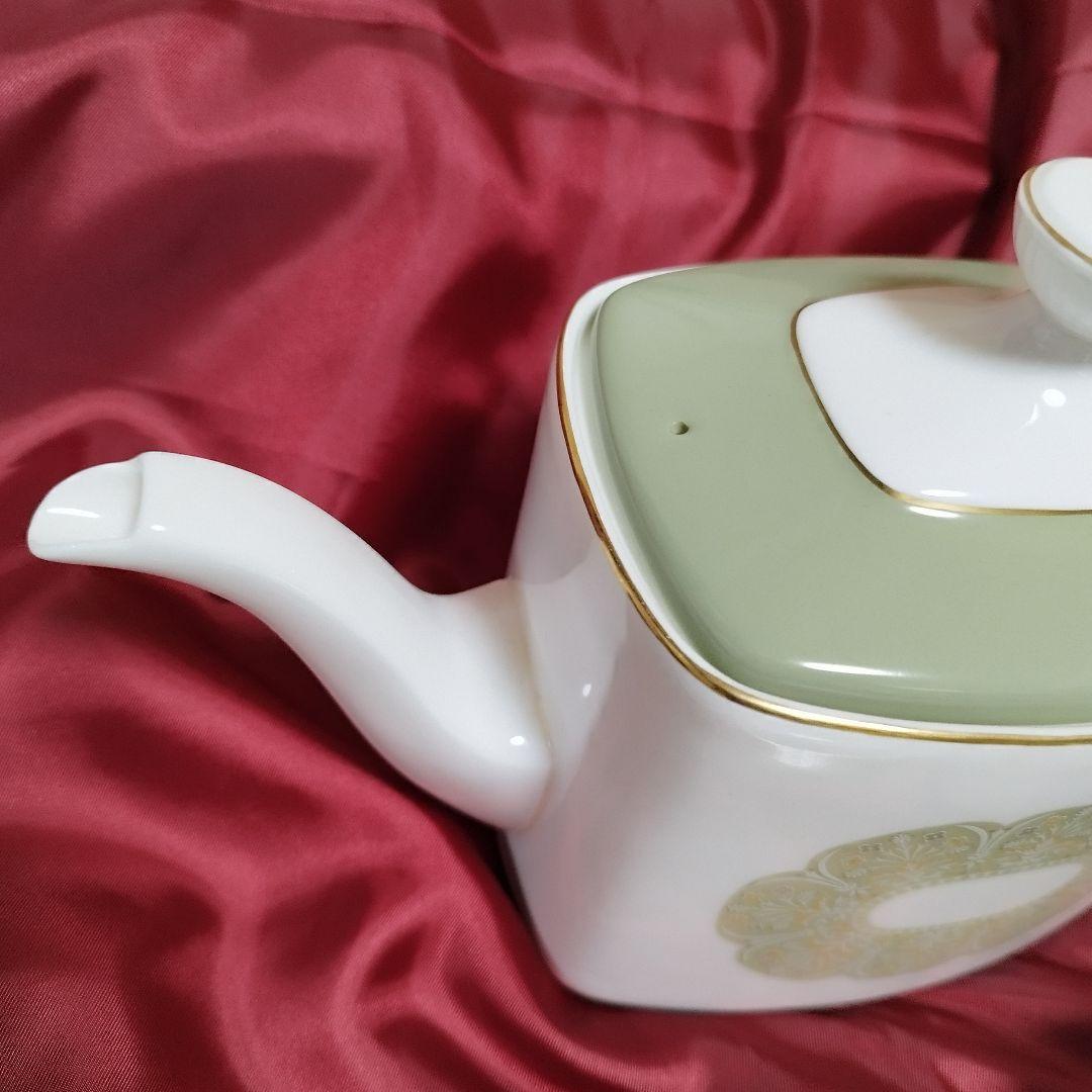 ロイヤルドルトン　食器セット