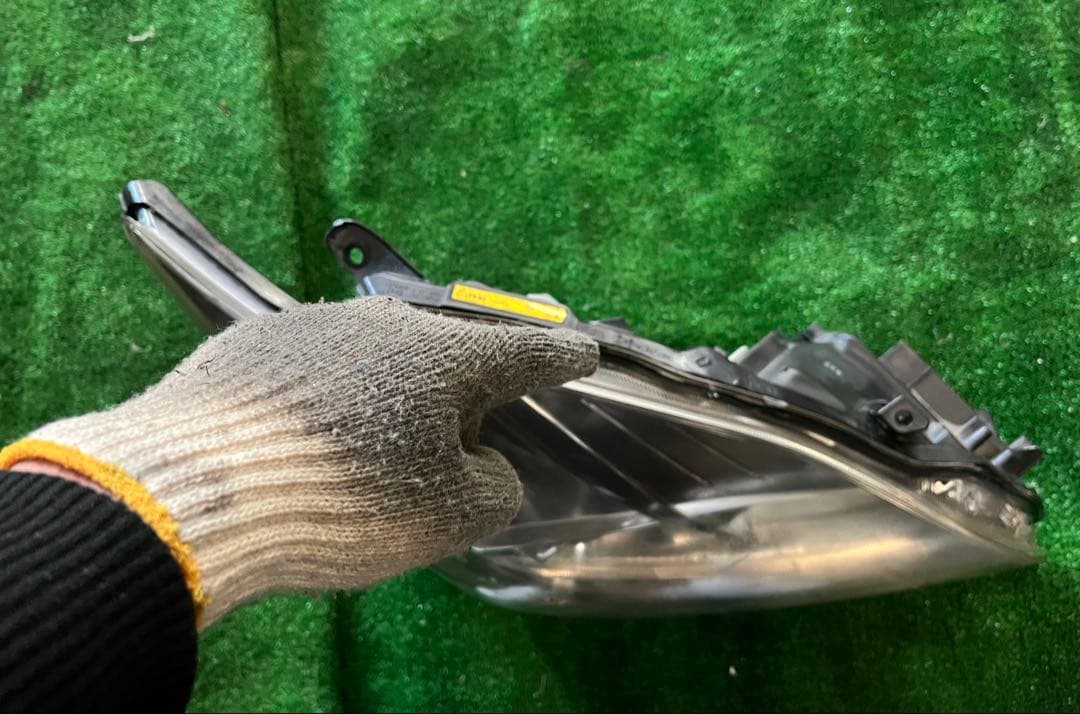 トヨタ 30 プリウス後期 ZVW30 HID ヘッドライト 純正 値下げ可能‼️