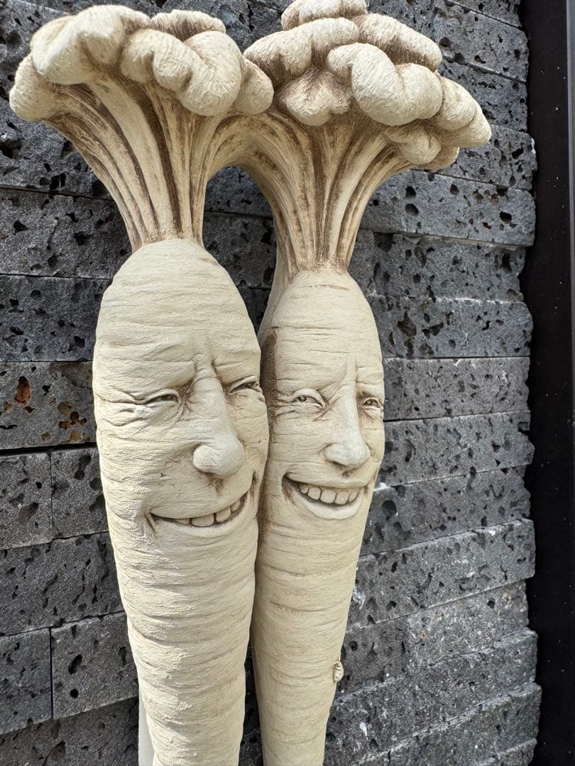 にんじん　ペア　ライムストーン　オブジェ　USA 壁掛け