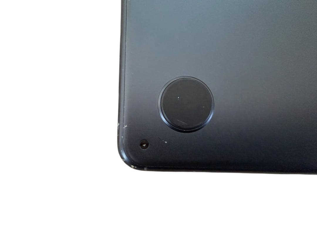 Apple MacBook air m2チップ　バッテリー95%