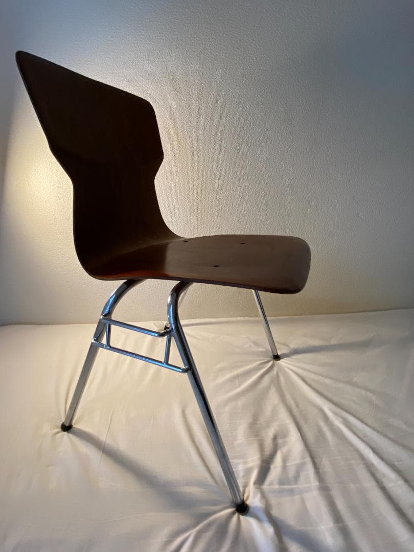 Casala obo-Formsitz PAGWOOD　スタッキングチェア