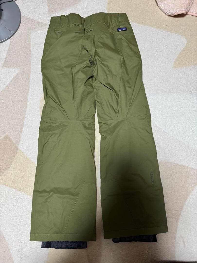 Patagonia オリーブグリーン スノーボードパンツ