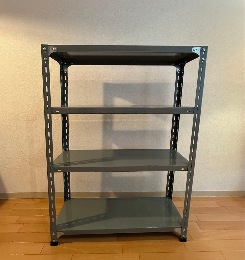 D&DEPARTMENTの工業用スチールシェルフ（4段・グレー）