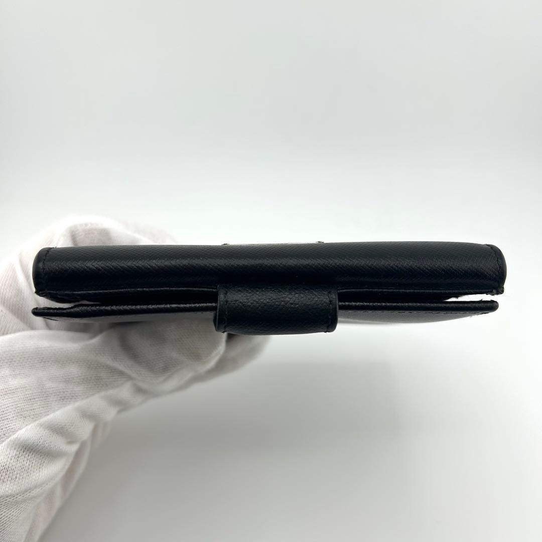 ✨極上美品✨　プラダ　二つ折り　三角プレート　サフィアーノ　Wホック　ブラック