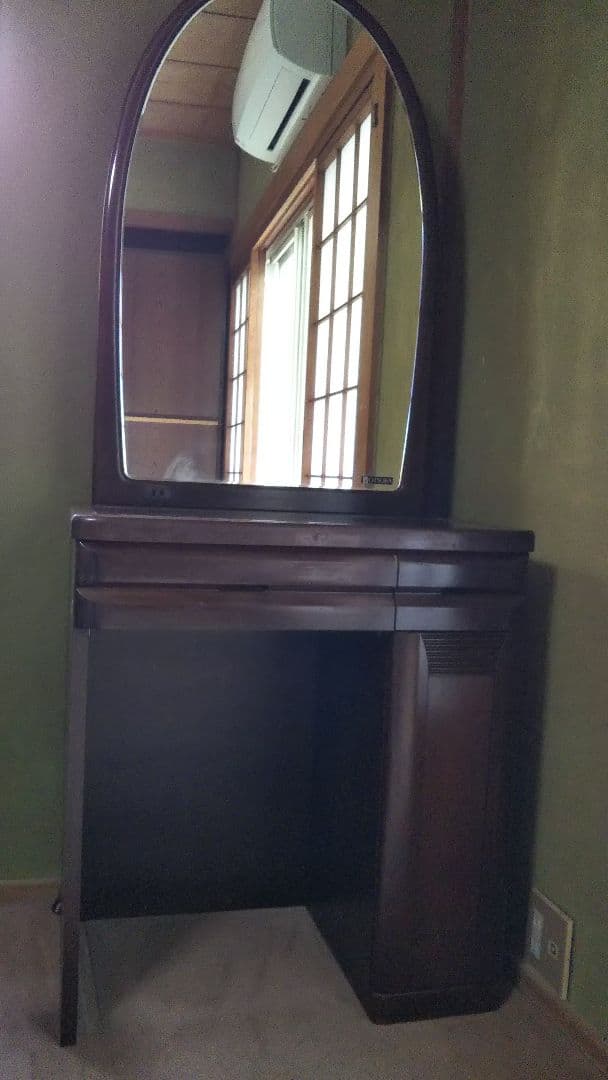 年代物！ドレッサー