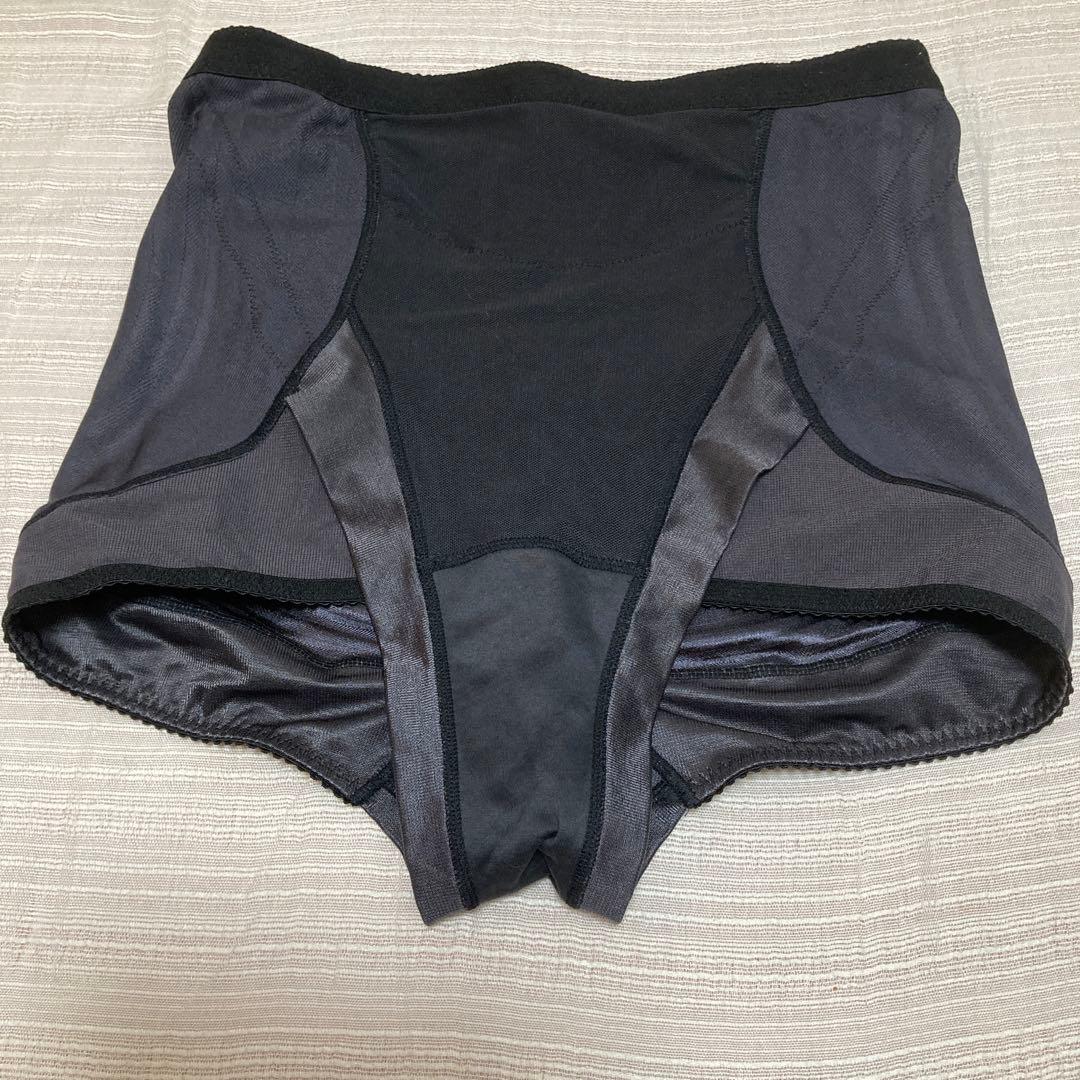 いと マルコ　【カービシャス】ショートガードル　 Q82 2着セット