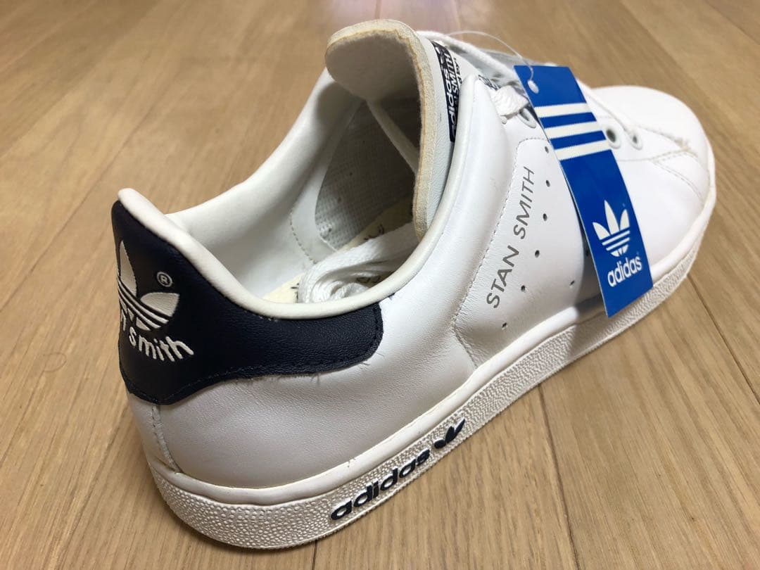 アディダス スタンスミス