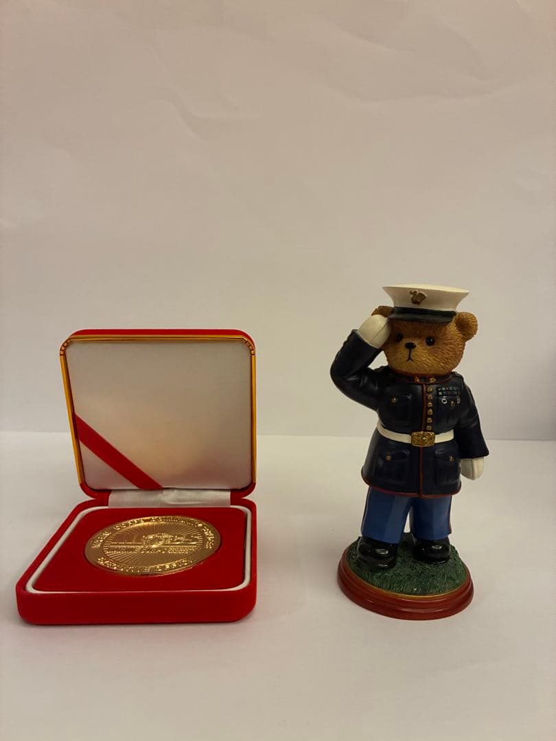 [希少]USMC 米海兵隊 チャレンジ ＆ USMCベア置物 2点セット