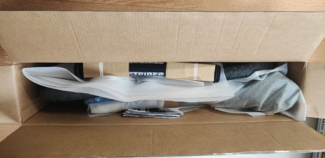 STRIDER バランスバイク 赤 12インチ スポーツモデル