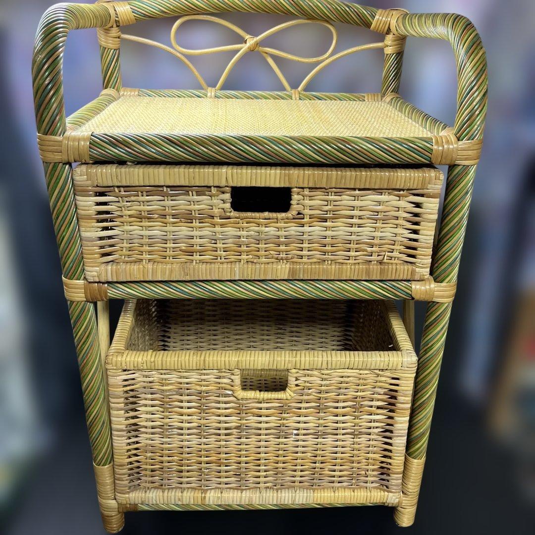 レトロ　ラタン製二段チェスト　ウッドラックキャスター付き