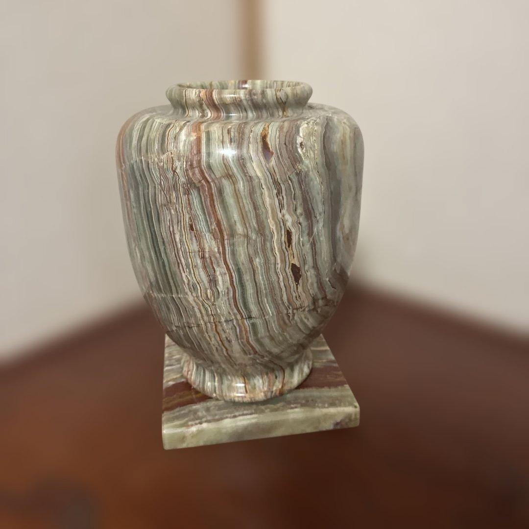ストーン製ストライプ花瓶