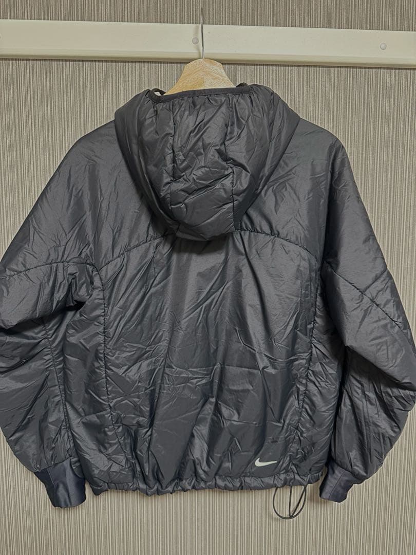 ナイキACG ダウンジャケット プリマロフト
