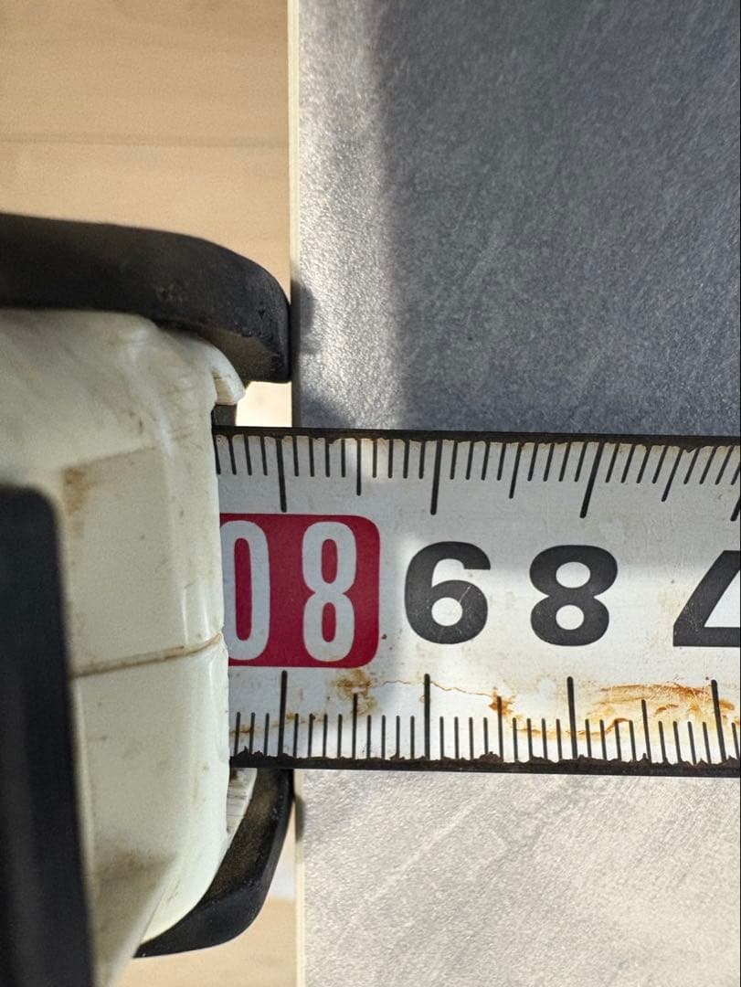 グレーの長方形ダイニングテーブルなど