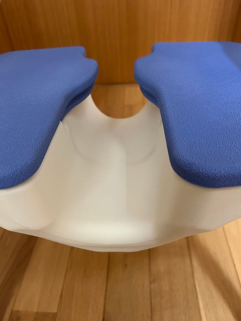 【新品】プロ推奨シャワー椅子　アロン化成 安寿 コンパクト　洗いやすいU字溝