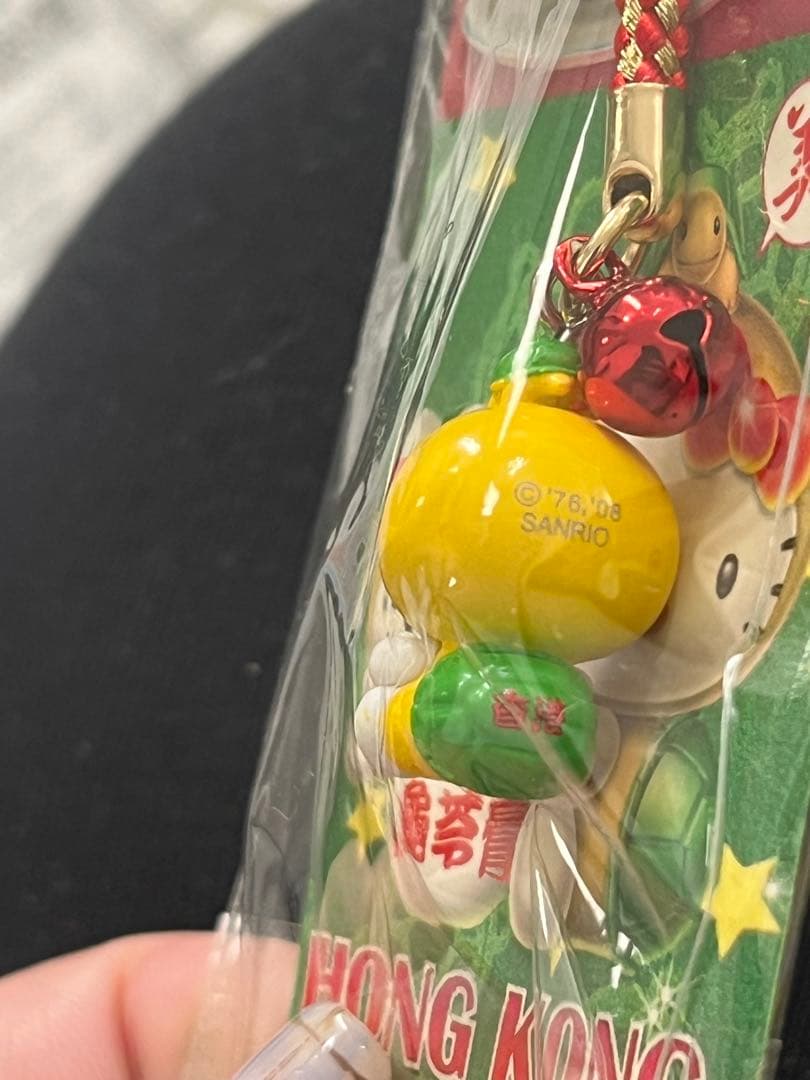 【レア】ご当地キティ　根付け　香港　ストラップ