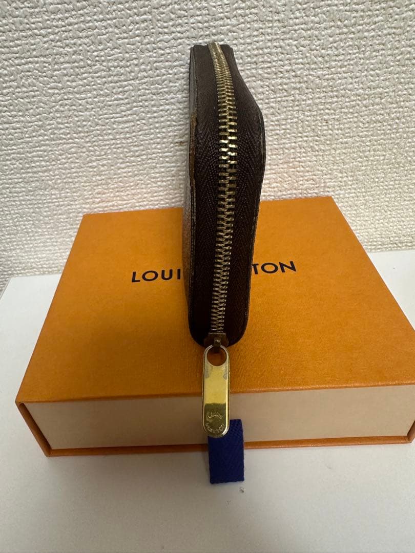 LOUIS VUITTON モノグラム ケース　パース