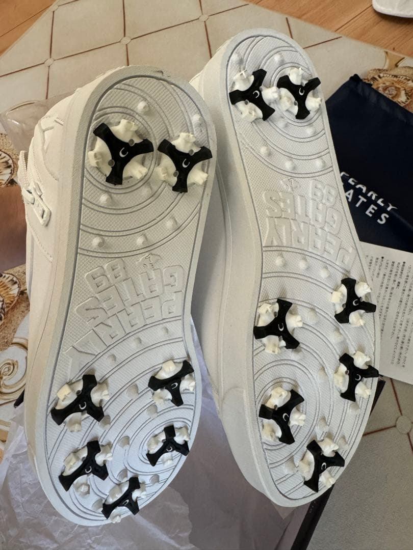 高島屋新品未使用箱袋付PEARLYGATES ホワイト23.5cm¥14000