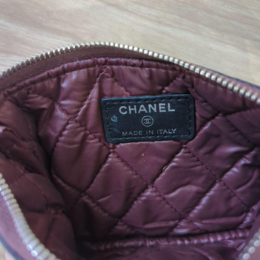 CHANEL 黒 キルティング ポーチ　ケース