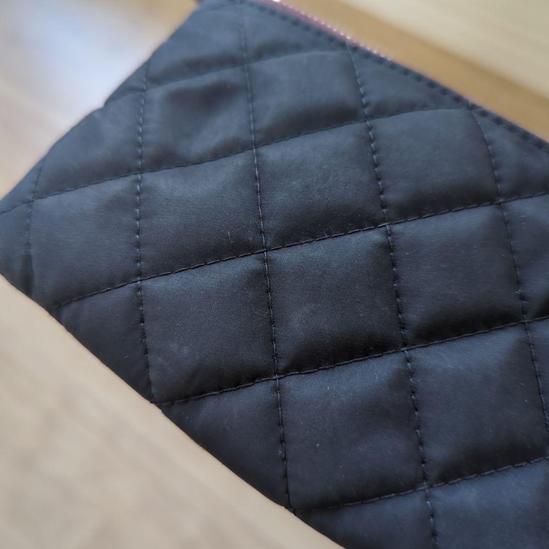 CHANEL 黒 キルティング ポーチ　ケース
