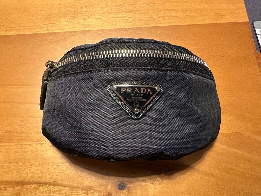 【本日限定】PRADA アームバンド