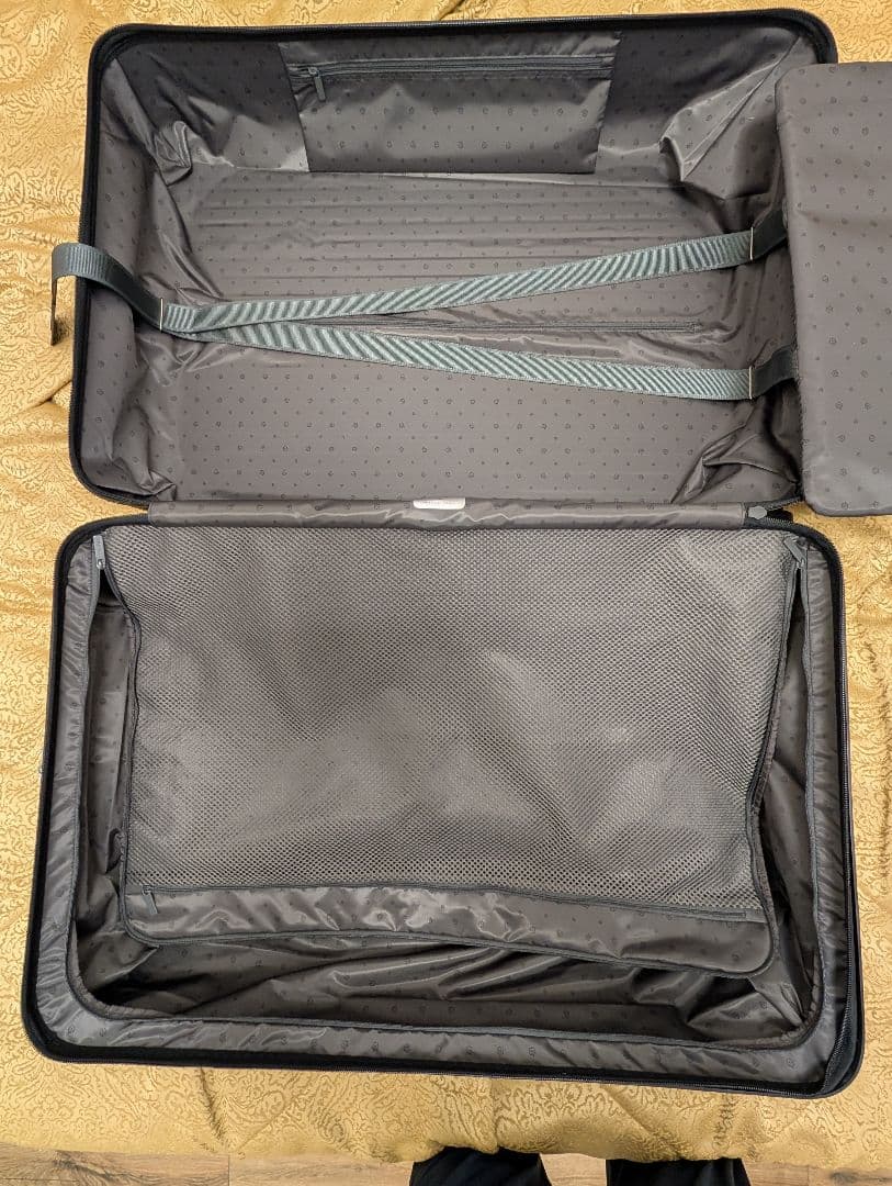 RIMOWA ESSENTIAL Check in L 　MATT BLACK
