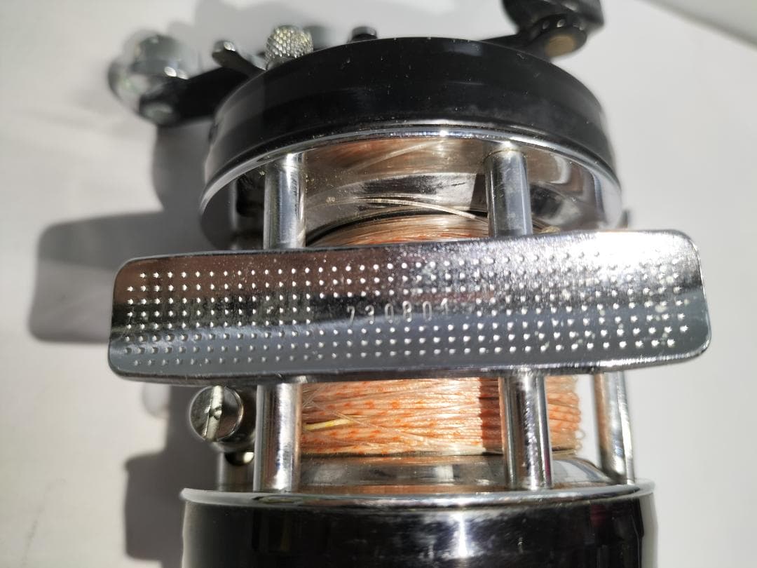 ぎ*じ様 ABU アブ Ambassadeur 5001c ベイトリール 左利き