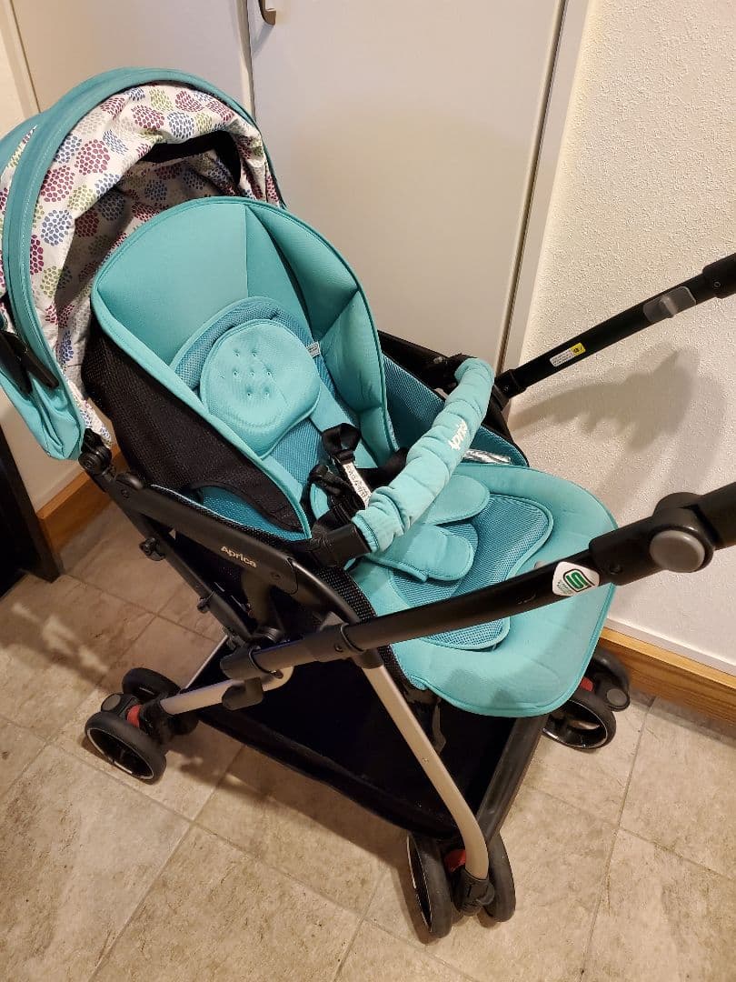 アップリカ　オプティア　A型ベビーカー