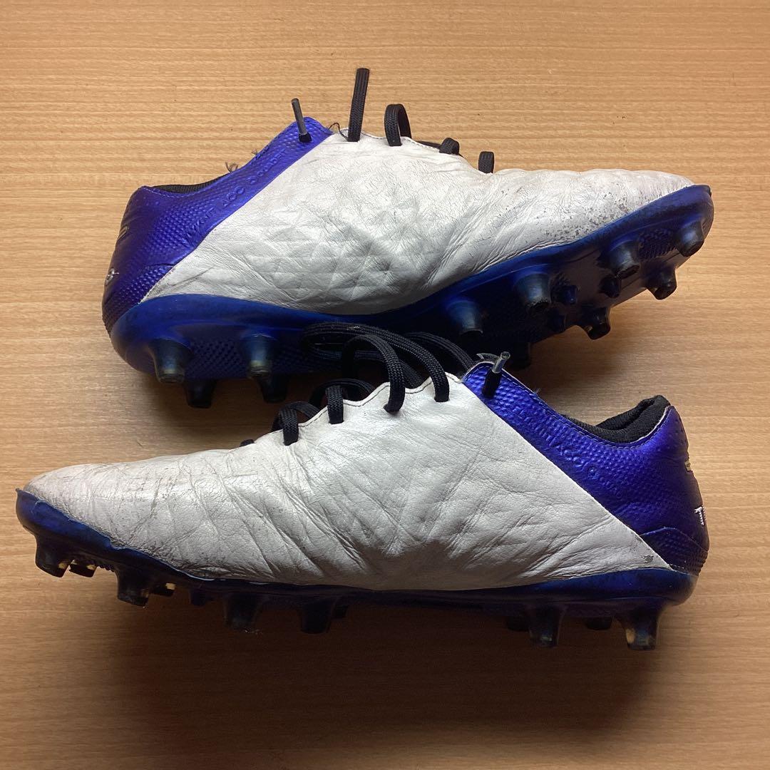 NIKEティエンポレジェンド8