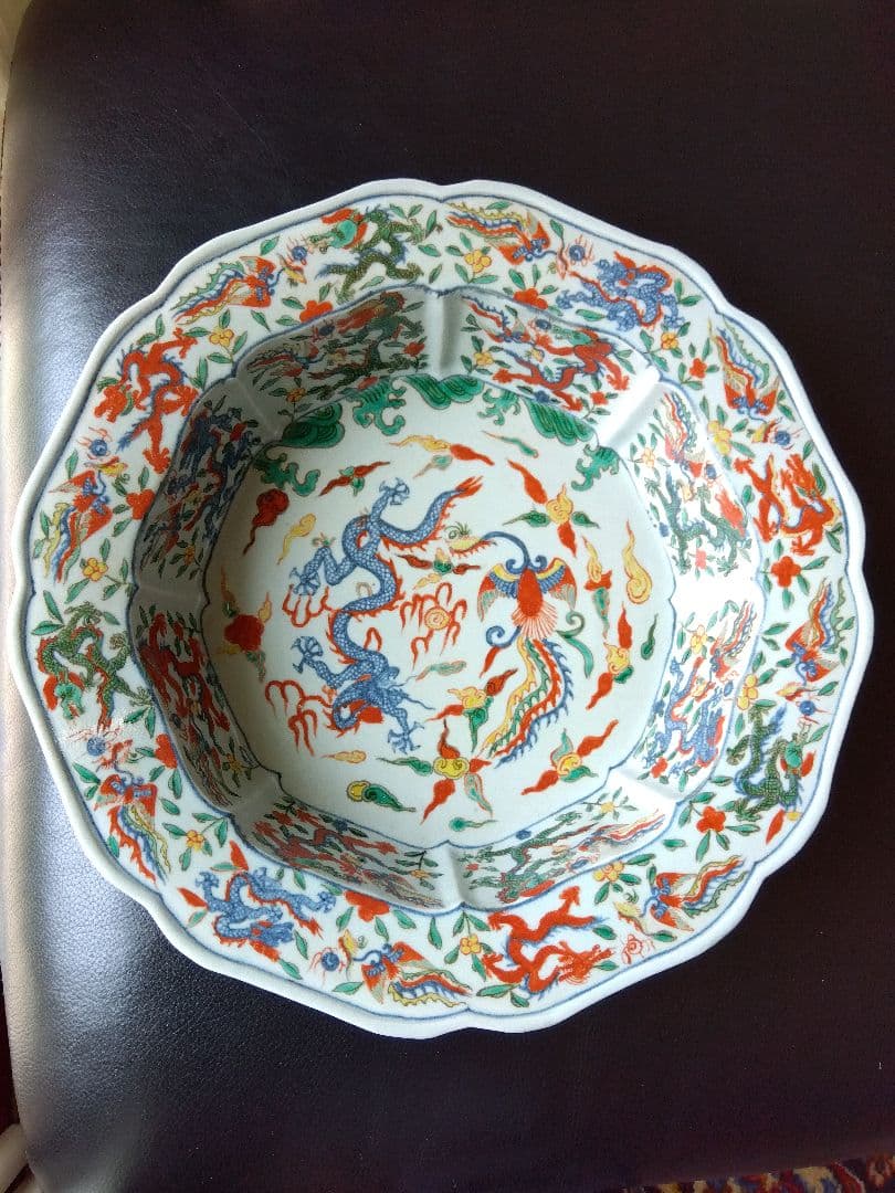 中国陶磁器。５彩。洗面器。