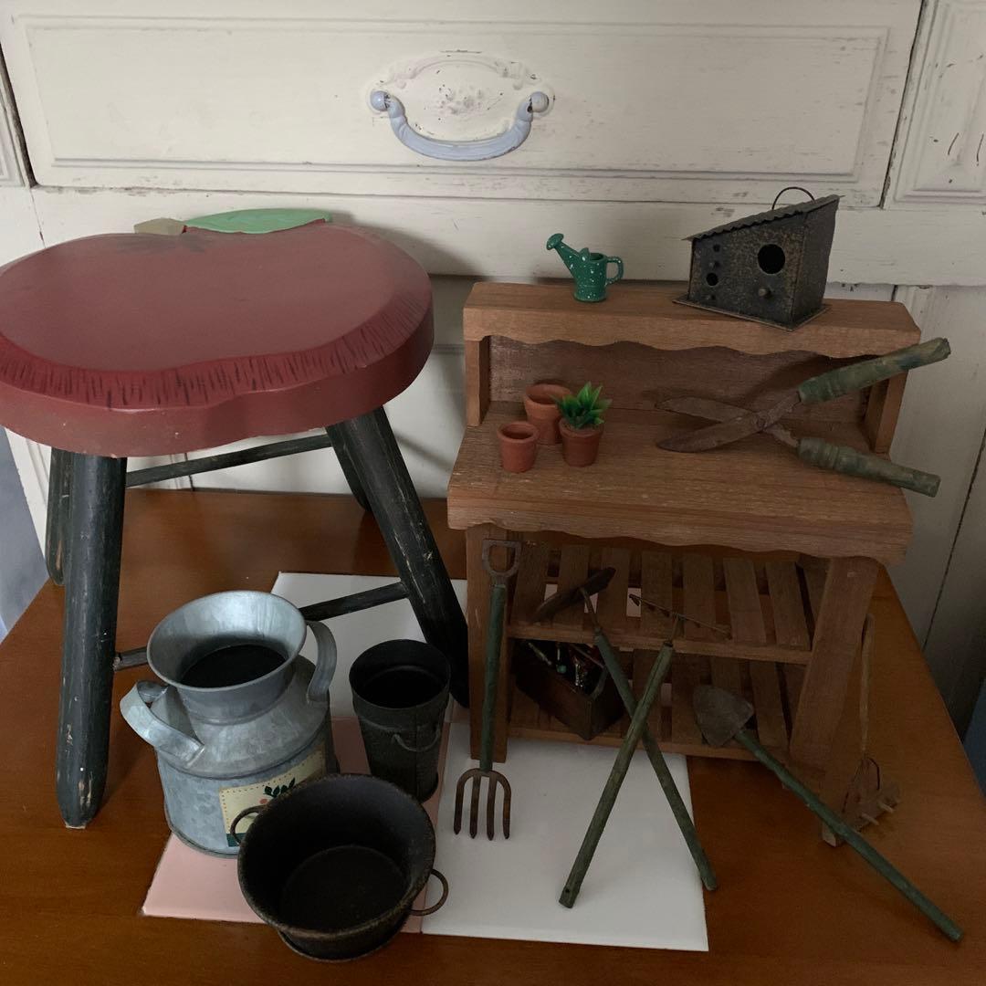 カントリー雑貨　ガーデン雑貨　花台　アイアン　ミニチュア雑貨